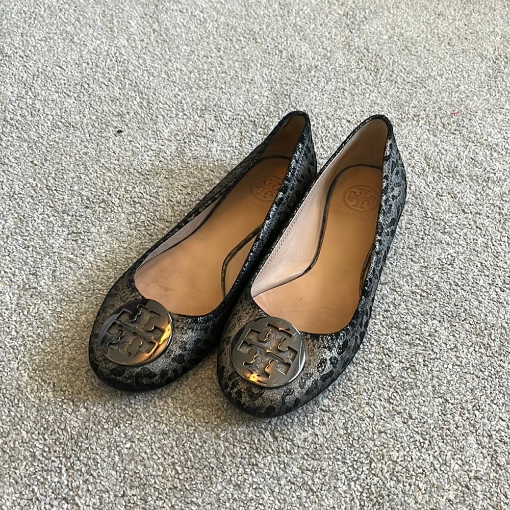 Womens 7.5 Tory Burch Flats